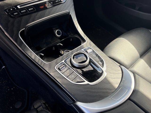 Thumbnail: 2019 Mercedes-Benz GLC - 22