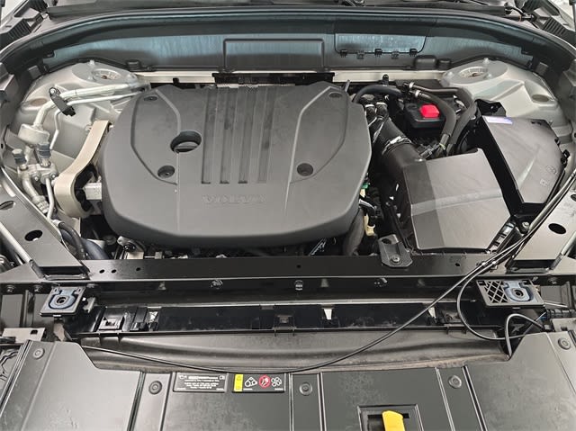 2022 Volvo XC60 B5 Inscription 9