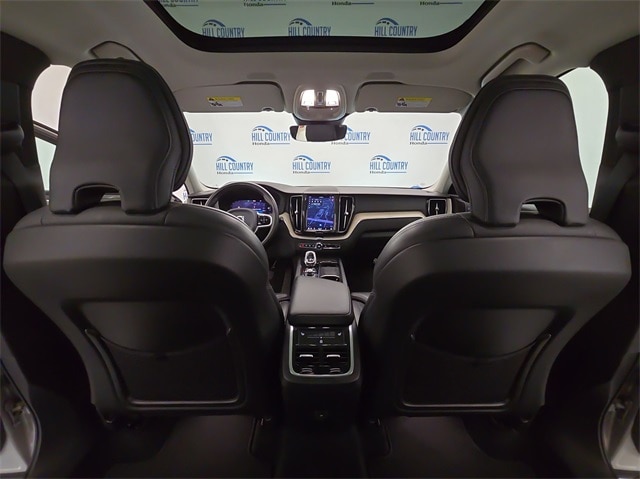 2022 Volvo XC60 B5 Inscription 28