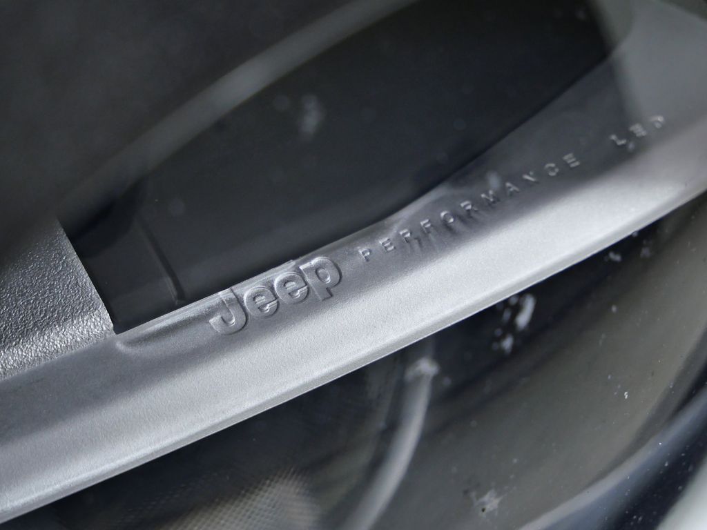 Thumbnail: 2020 Jeep Wrangler - 7