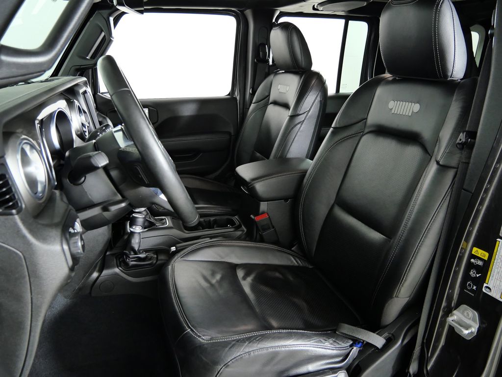 Thumbnail: 2020 Jeep Wrangler - 35