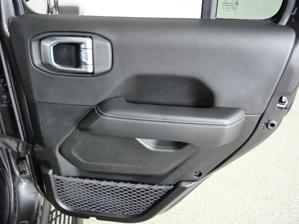 Thumbnail: 2020 Jeep Wrangler - 28