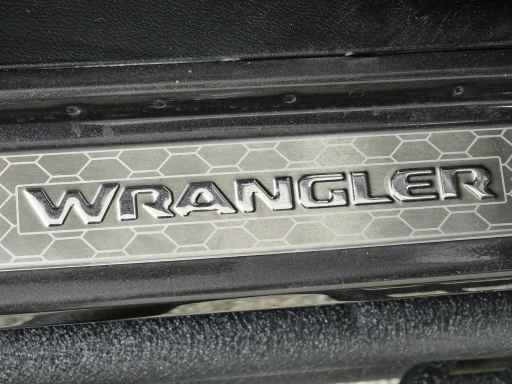 Thumbnail: 2020 Jeep Wrangler - 27