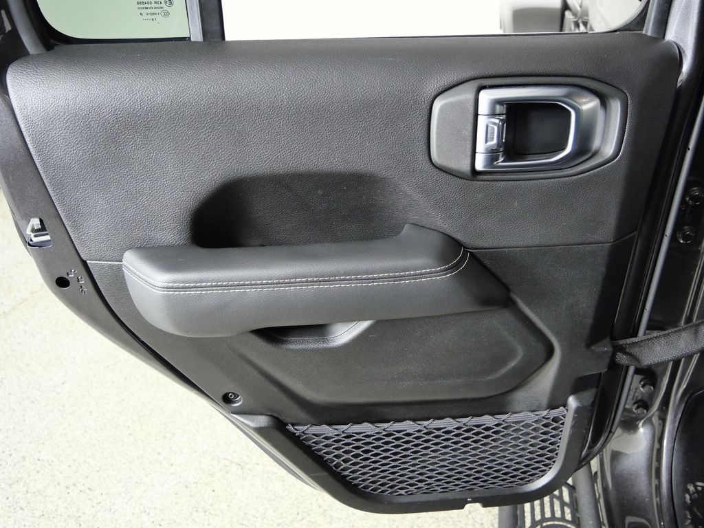 Thumbnail: 2020 Jeep Wrangler - 30