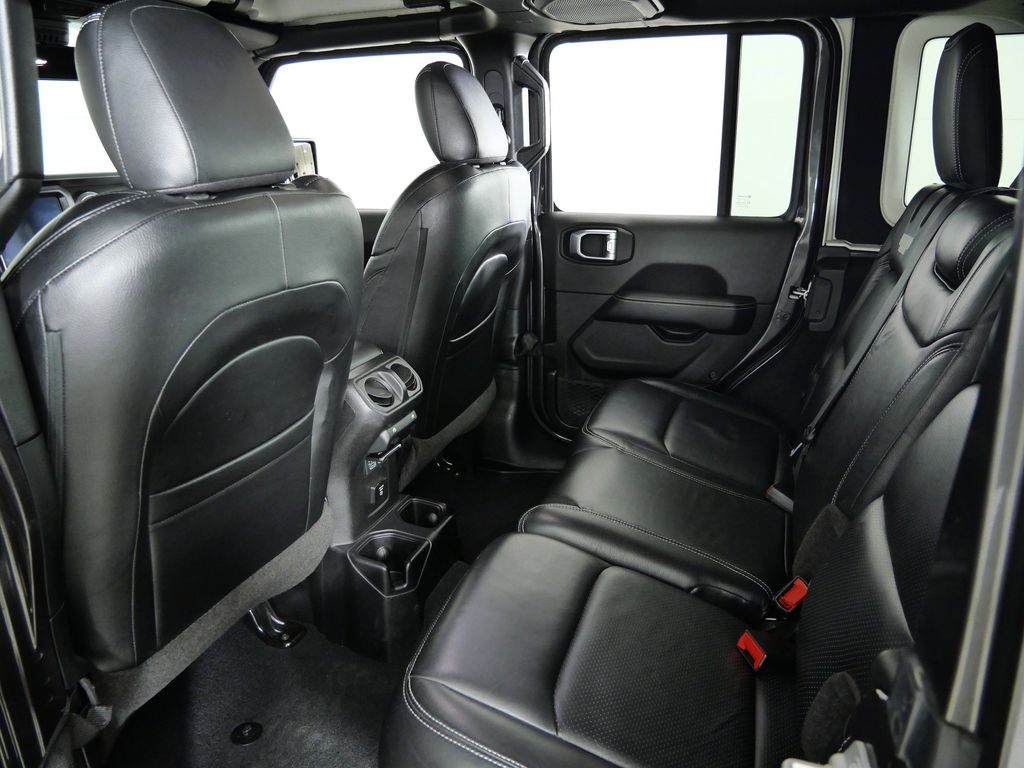 Thumbnail: 2020 Jeep Wrangler - 31