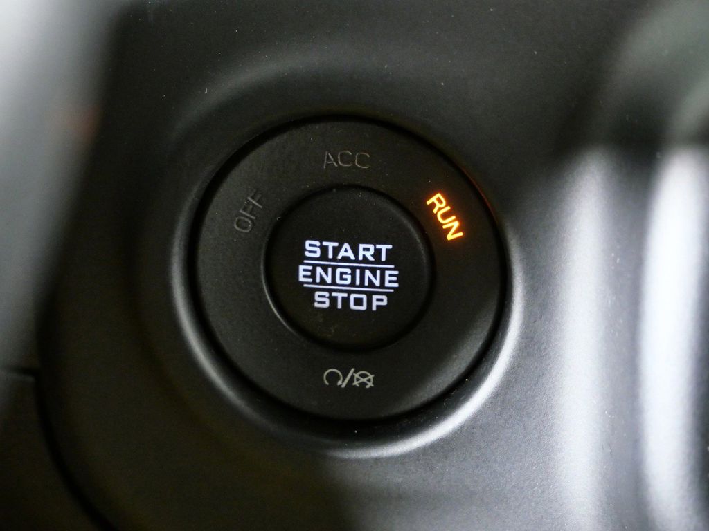 Thumbnail: 2019 Jeep Wrangler - 44