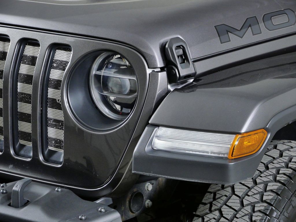 Thumbnail: 2019 Jeep Wrangler - 16