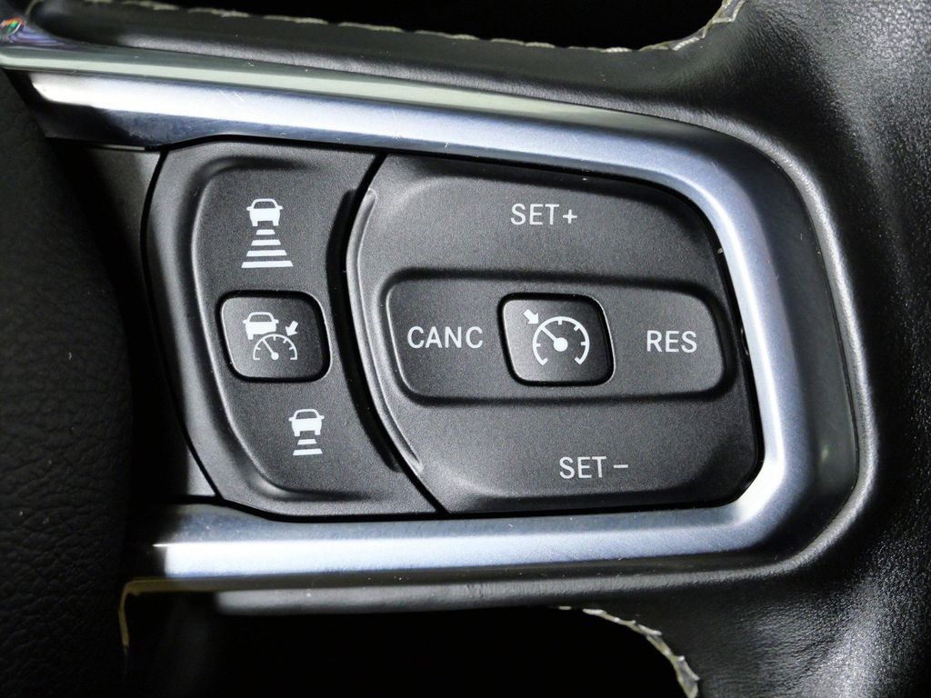 Thumbnail: 2019 Jeep Wrangler - 40