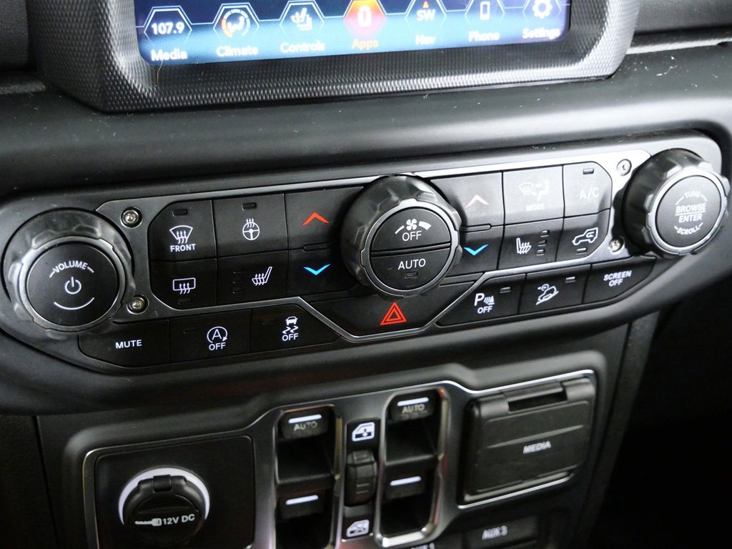 Thumbnail: 2019 Jeep Wrangler - 43