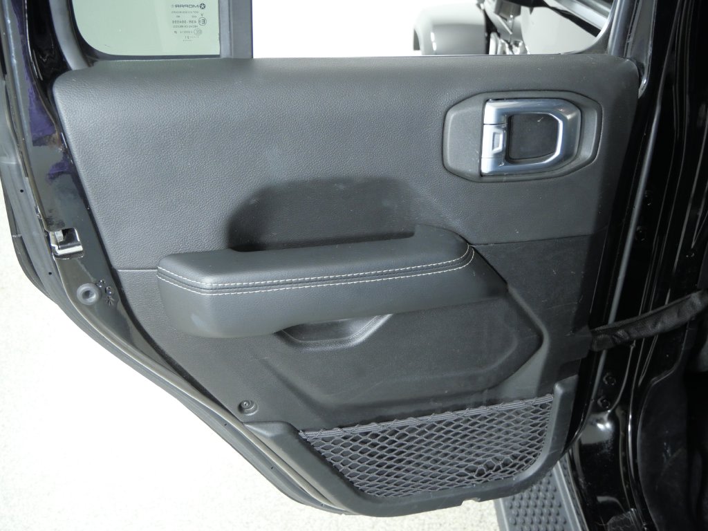 Thumbnail: 2021 Jeep Wrangler - 31