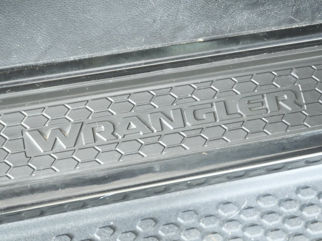 Thumbnail: 2021 Jeep Wrangler - 27