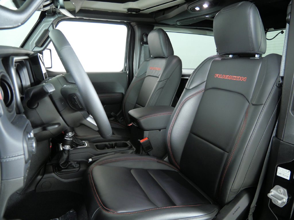 Thumbnail: 2025 Jeep Wrangler - 35