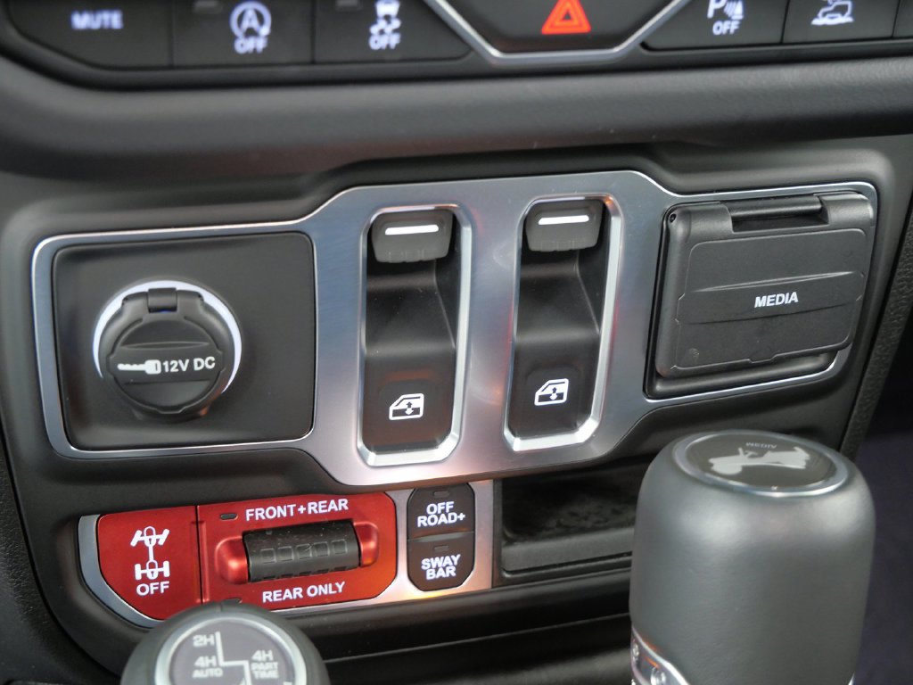 Thumbnail: 2025 Jeep Wrangler - 49