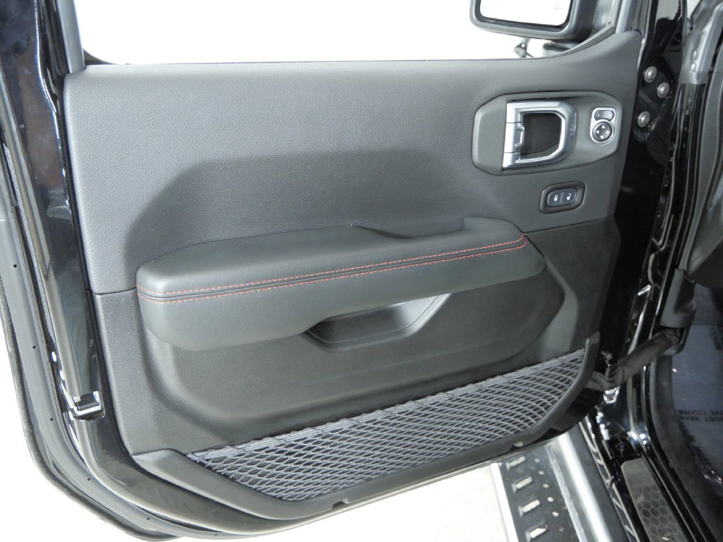Thumbnail: 2025 Jeep Wrangler - 33