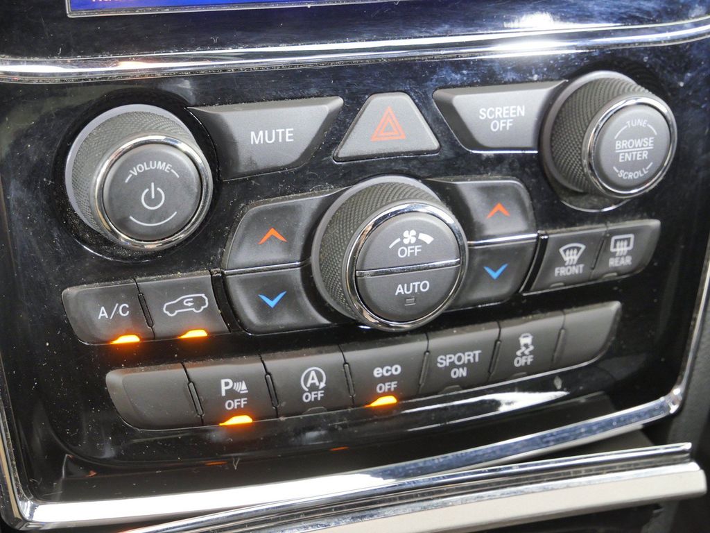 Thumbnail: 2019 Jeep Grand Cherokee - 48