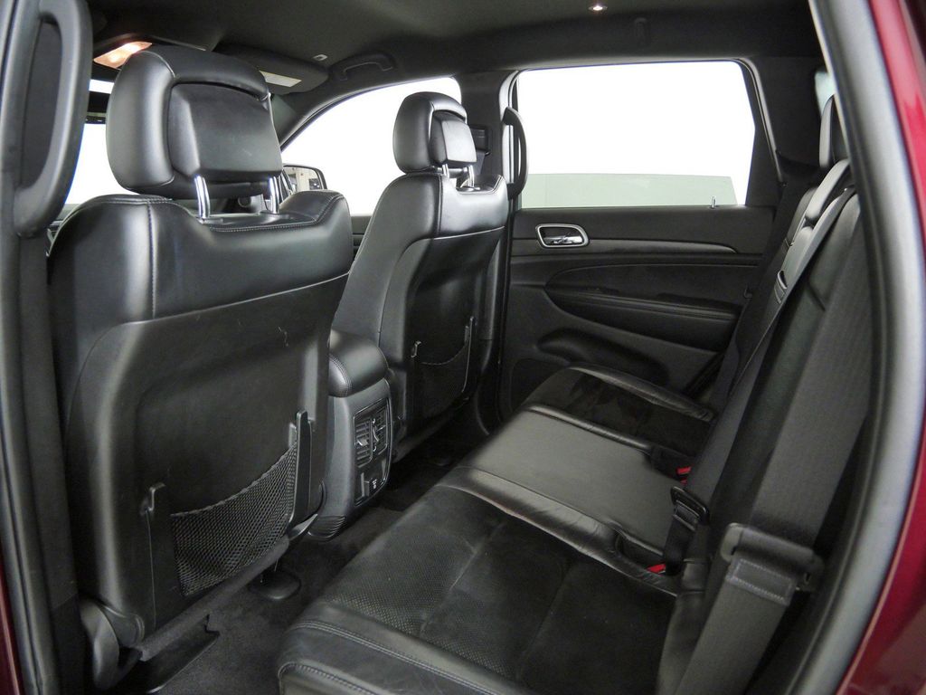 Thumbnail: 2017 Jeep Grand Cherokee - 30