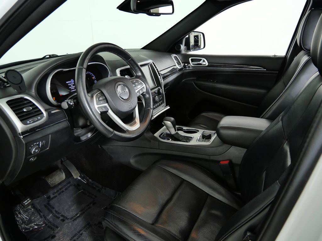 Thumbnail: 2016 Jeep Grand Cherokee - 38