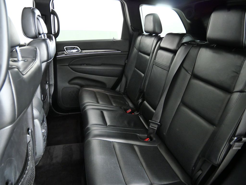 Thumbnail: 2016 Jeep Grand Cherokee - 36