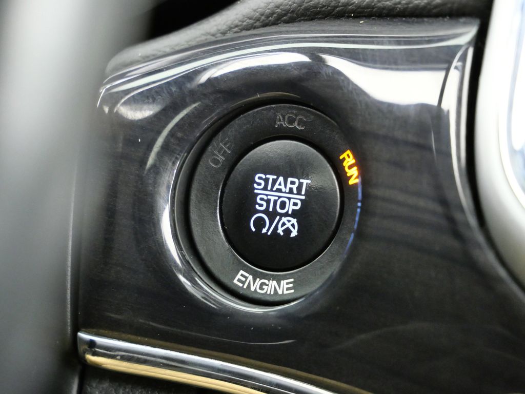 Thumbnail: 2016 Jeep Grand Cherokee - 46