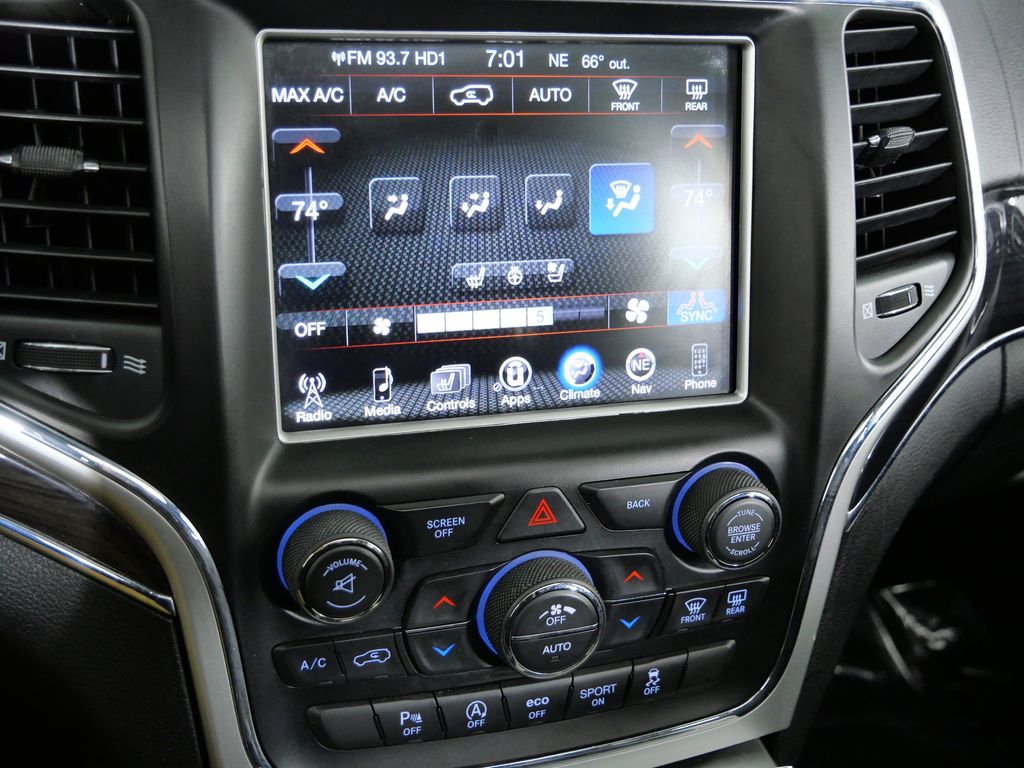 Thumbnail: 2016 Jeep Grand Cherokee - 47