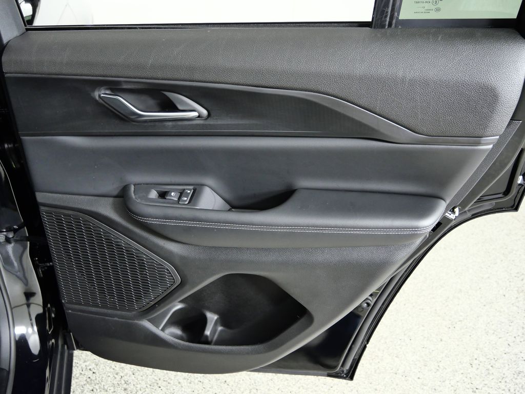 Thumbnail: 2024 Jeep Grand Cherokee - 28