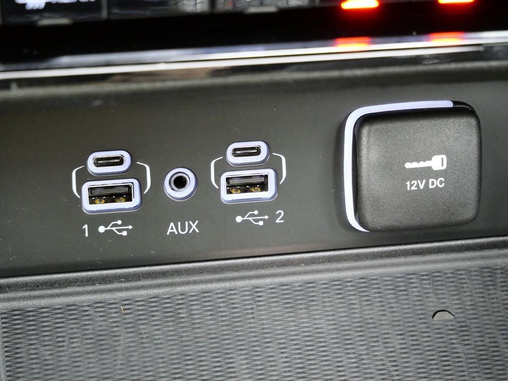 Thumbnail: 2024 Jeep Grand Cherokee - 45