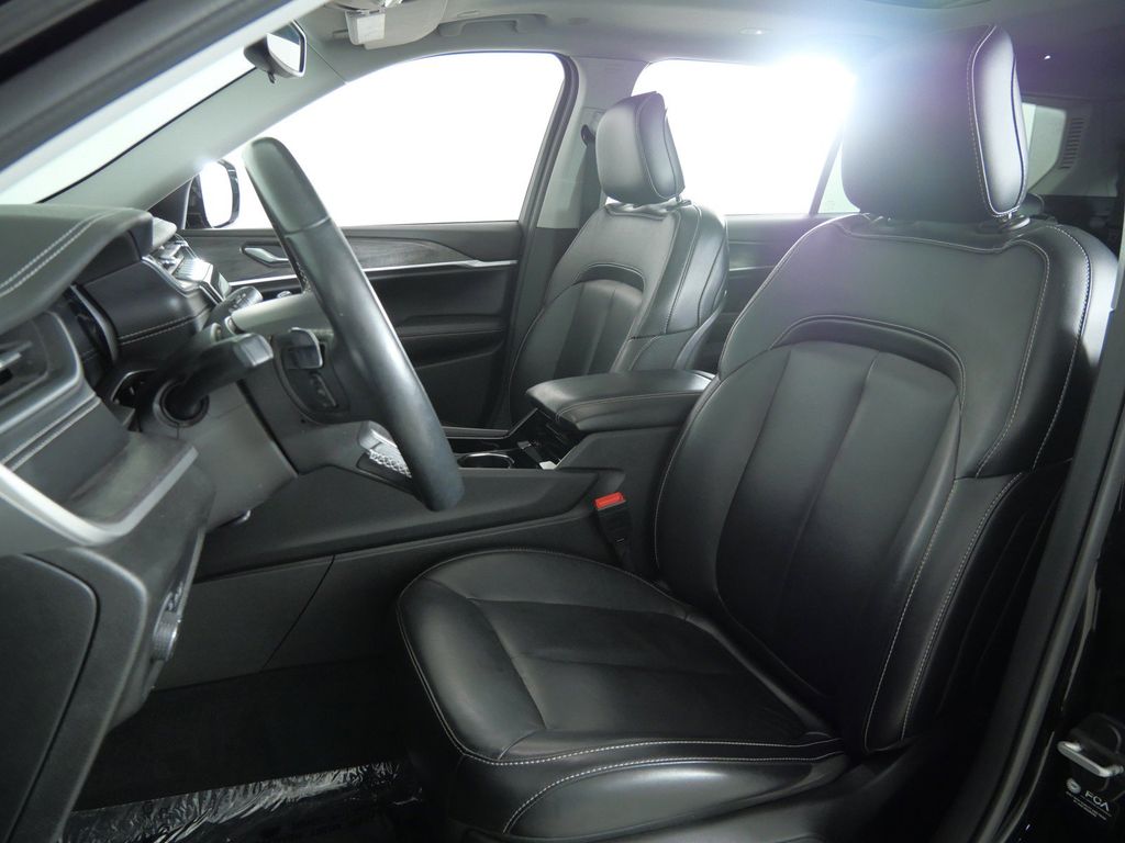 Thumbnail: 2021 Jeep Grand Cherokee L - 33