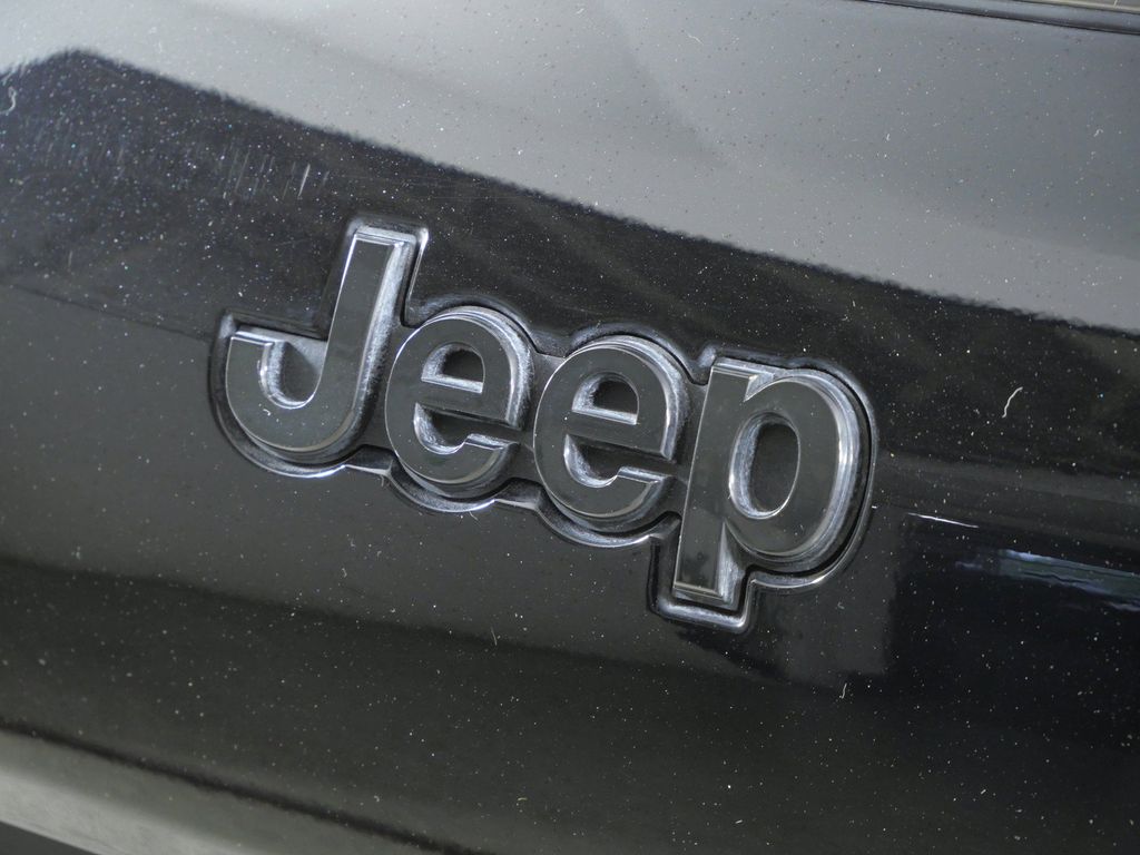 Thumbnail: 2021 Jeep Grand Cherokee L - 6