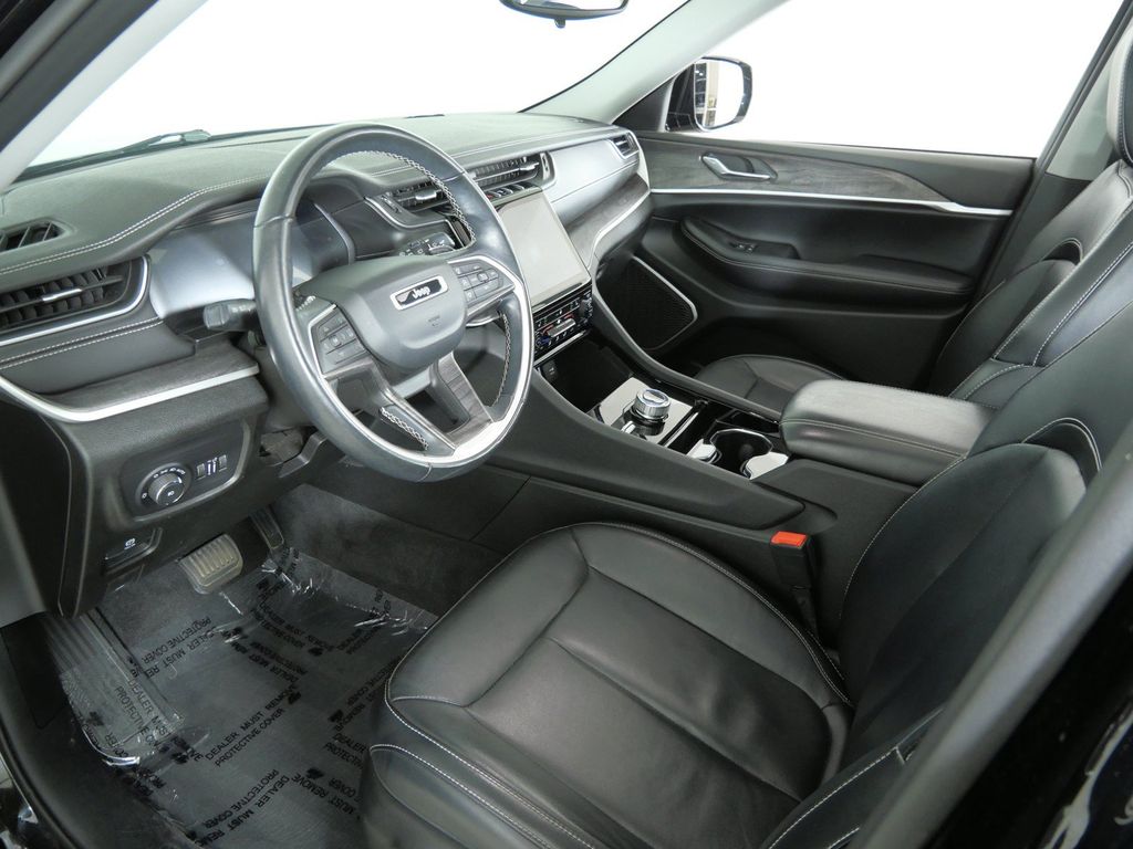 Thumbnail: 2021 Jeep Grand Cherokee L - 32