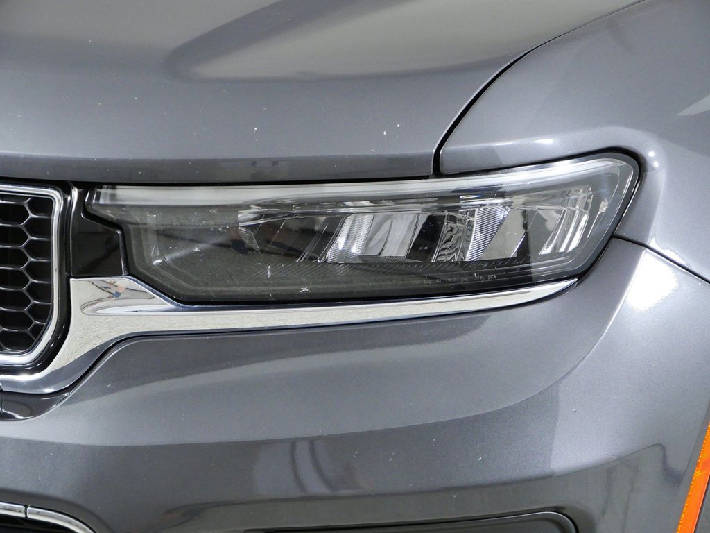 Thumbnail: 2022 Jeep Grand Cherokee L - 19