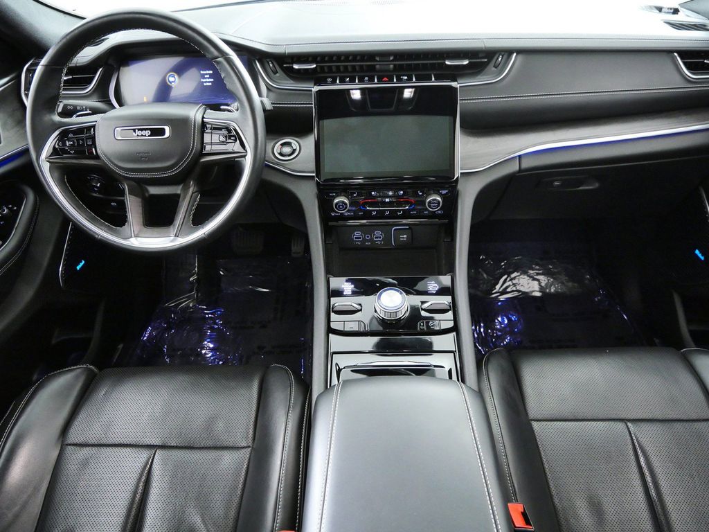 Thumbnail: 2022 Jeep Grand Cherokee L - 2