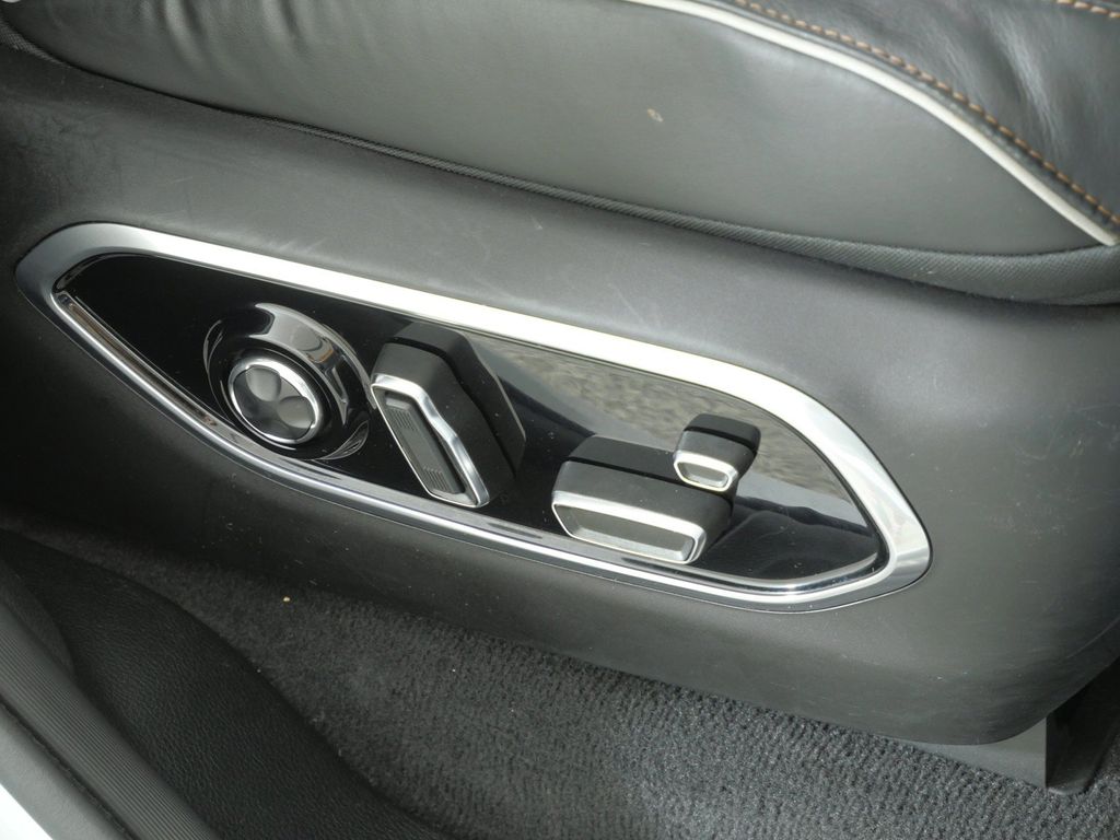 Thumbnail: 2021 Jeep Grand Cherokee L - 28