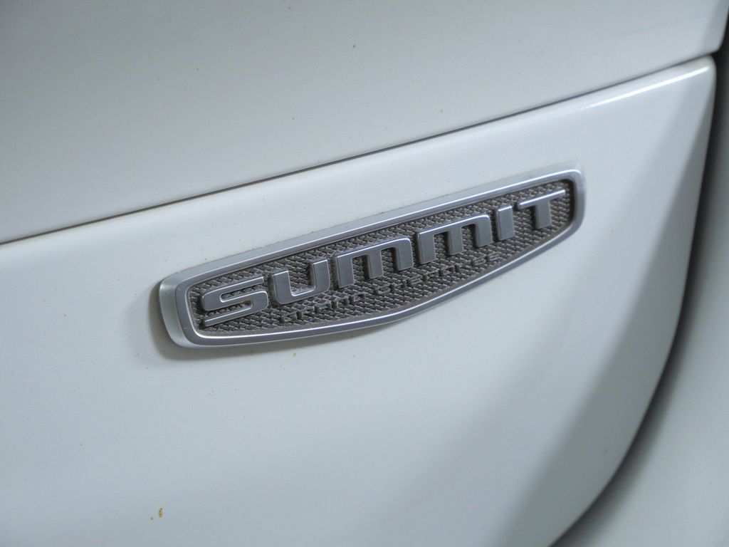 Thumbnail: 2021 Jeep Grand Cherokee L - 22