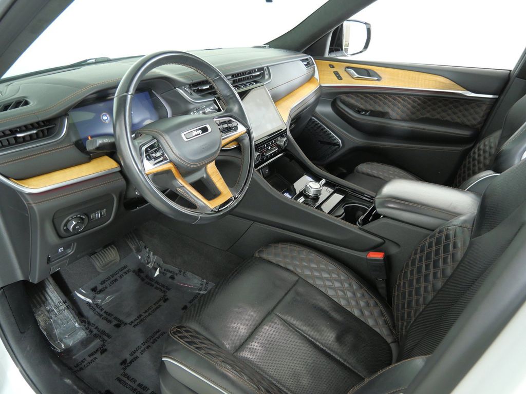 Thumbnail: 2021 Jeep Grand Cherokee L - 9