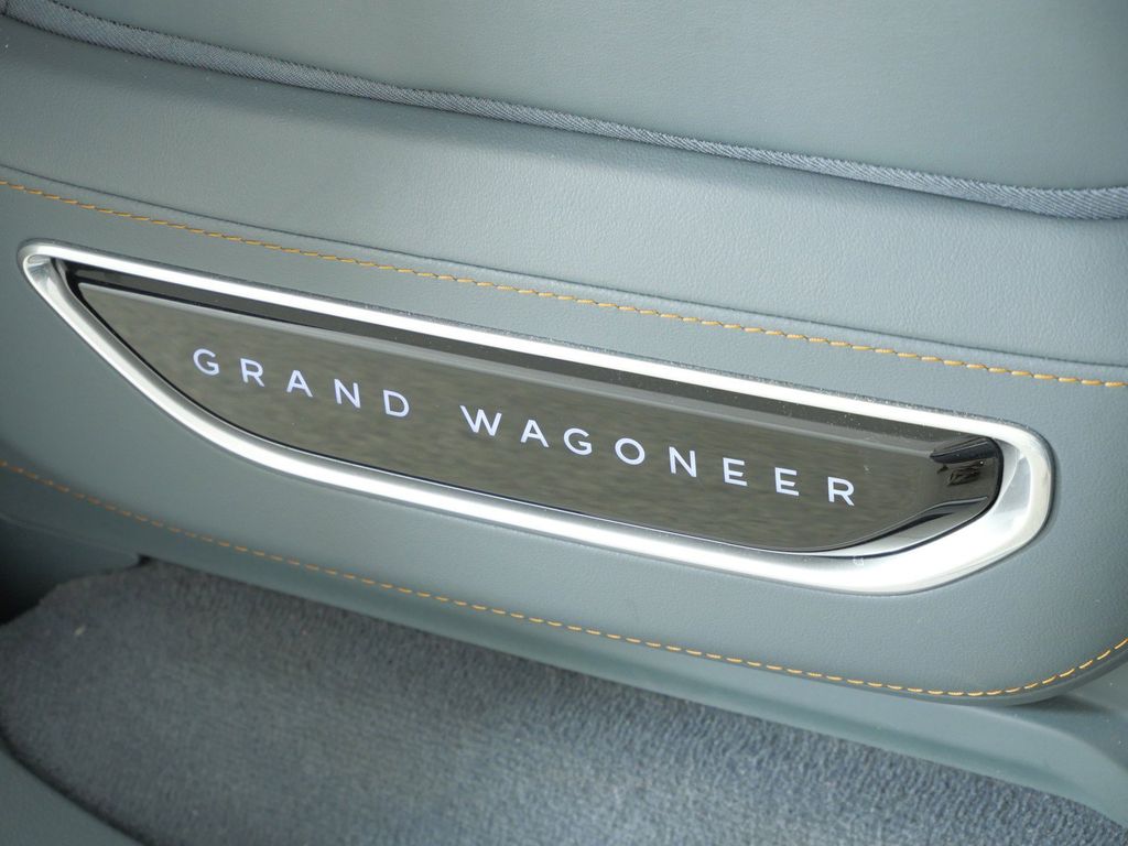 Thumbnail: 2022 Jeep Grand Wagoneer - 29