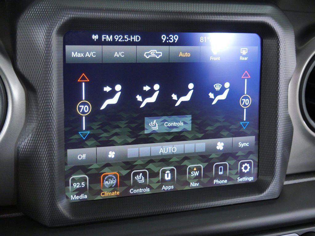 Thumbnail: 2021 Jeep Gladiator - 45