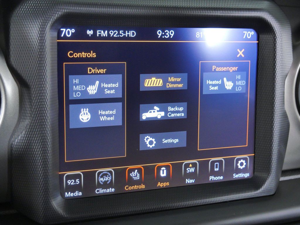 Thumbnail: 2021 Jeep Gladiator - 44