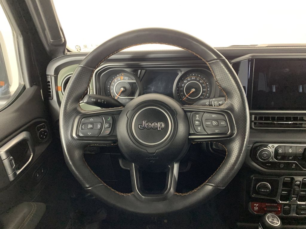 Thumbnail: 2024 Jeep Gladiator - 2