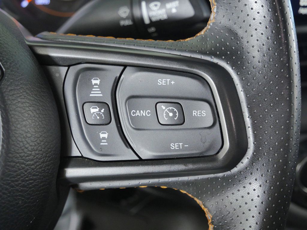 Thumbnail: 2024 Jeep Gladiator - 43