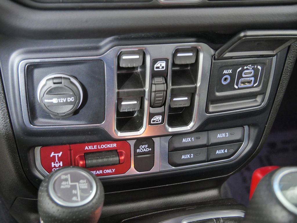 Thumbnail: 2024 Jeep Gladiator - 47