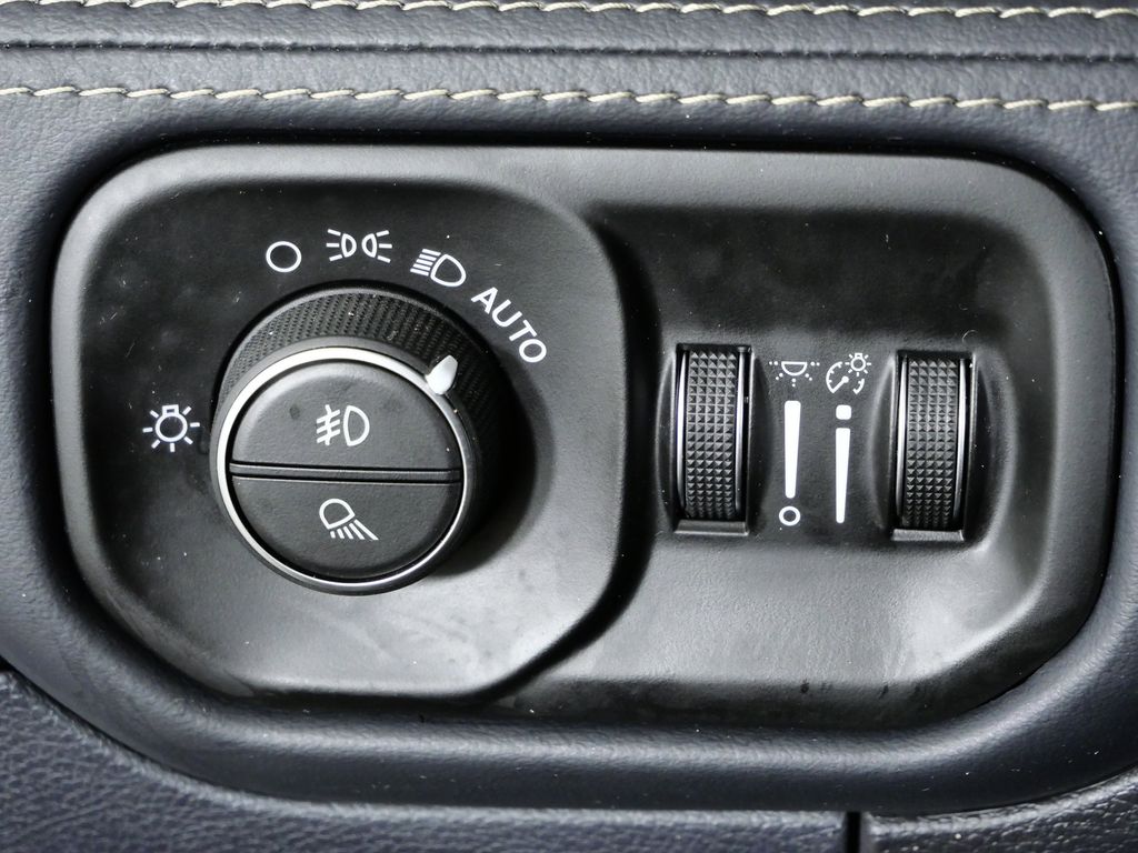 Thumbnail: 2019 RAM 1500 - 41