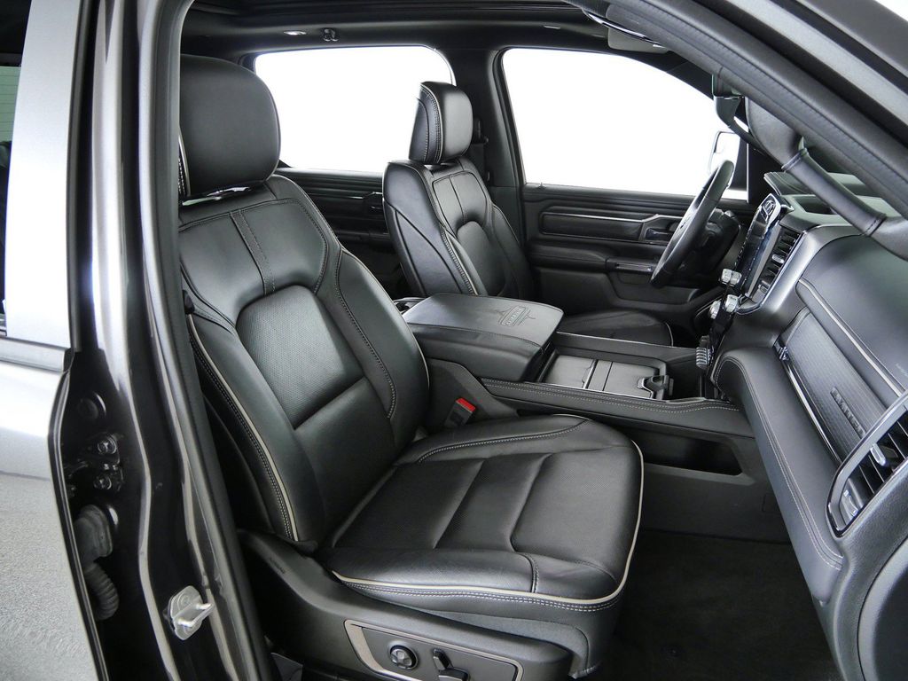 Thumbnail: 2024 RAM 1500 - 10