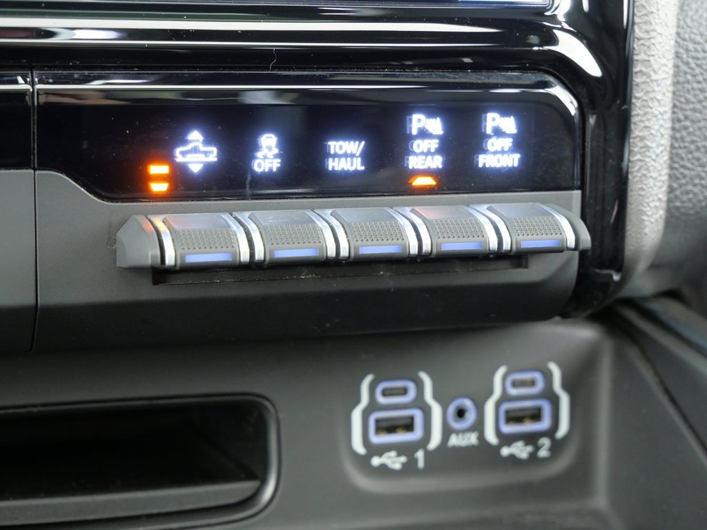 Thumbnail: 2022 RAM 1500 - 38