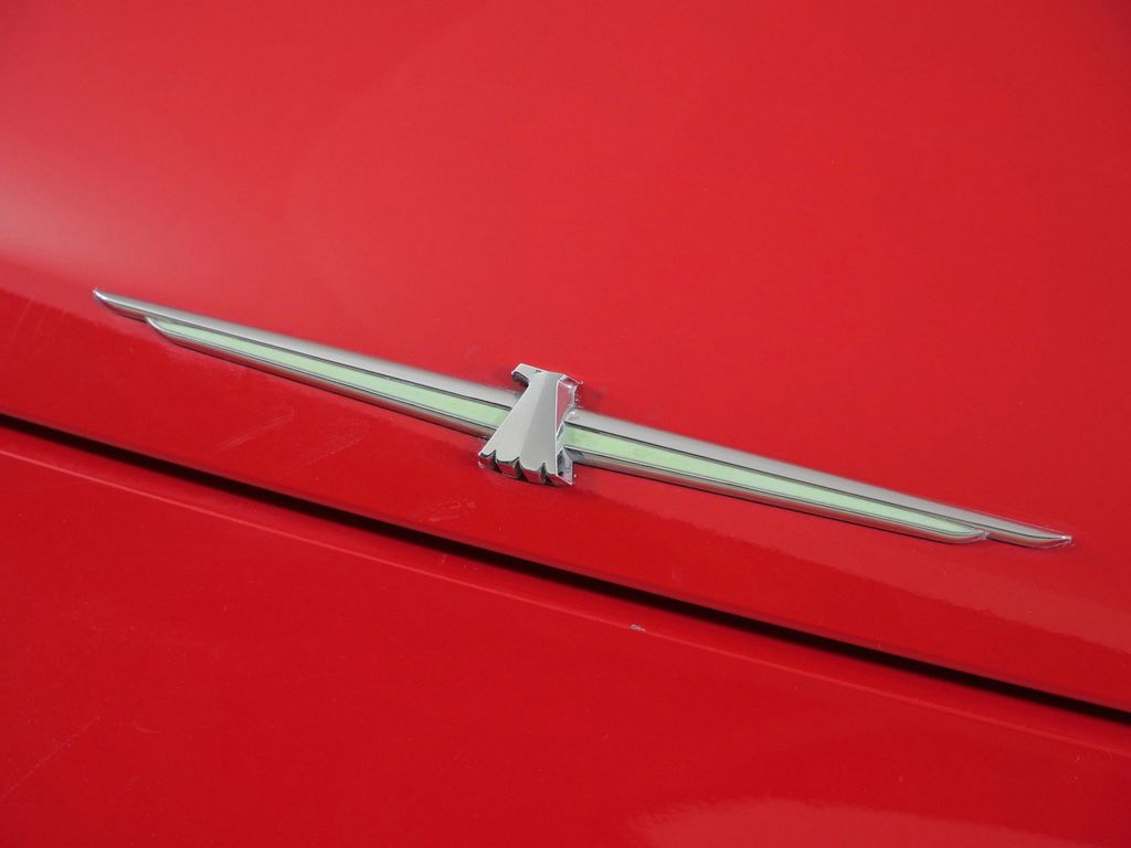 Thumbnail: 2002 Ford Thunderbird - 22