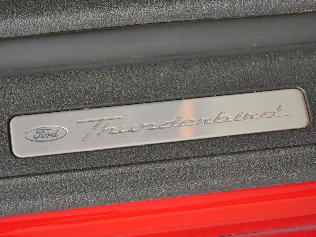 Thumbnail: 2002 Ford Thunderbird - 16