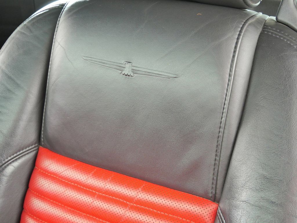 Thumbnail: 2002 Ford Thunderbird - 40
