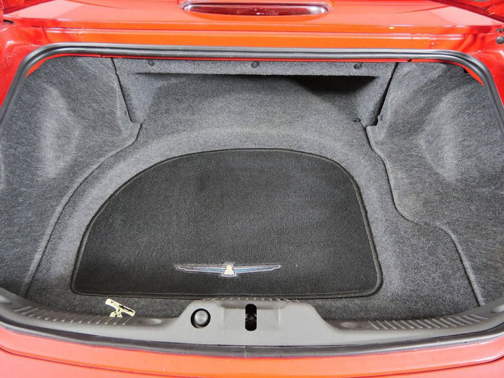 Thumbnail: 2002 Ford Thunderbird - 14