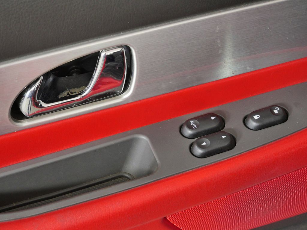 Thumbnail: 2002 Ford Thunderbird - 35