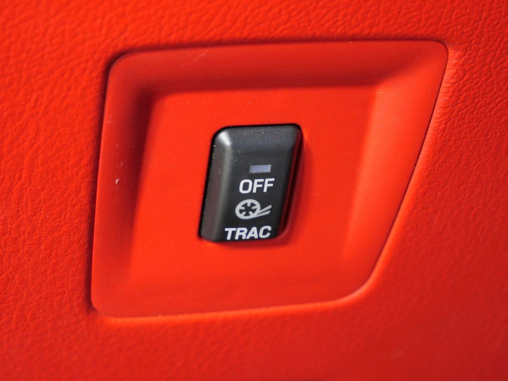 Thumbnail: 2002 Ford Thunderbird - 38