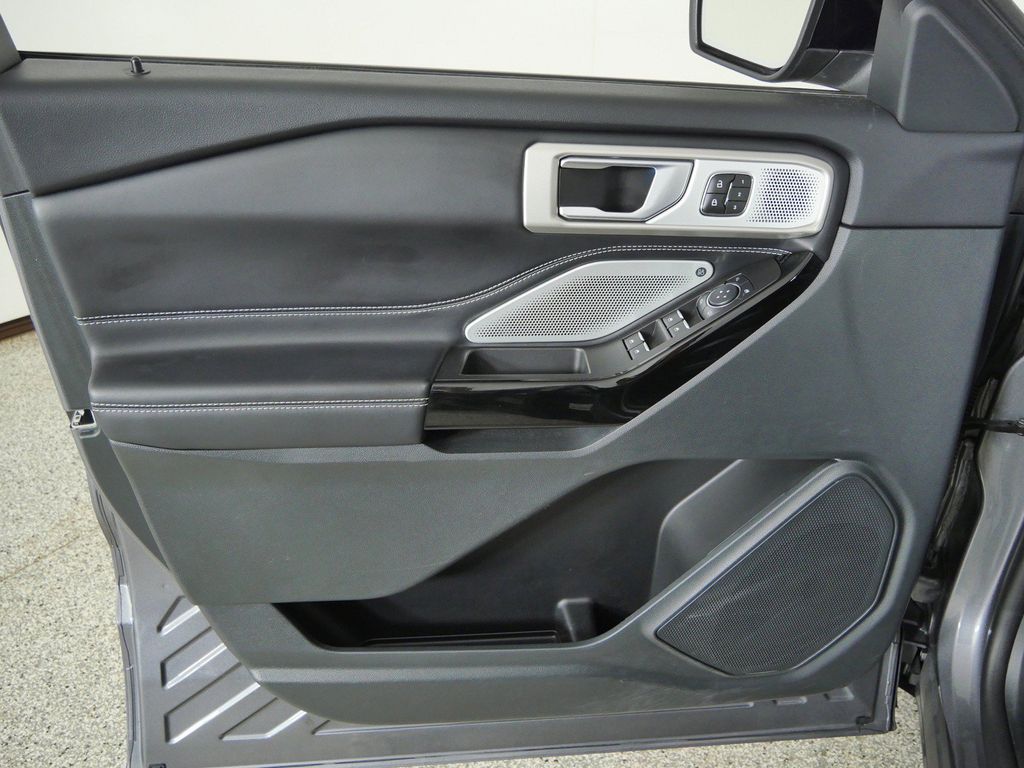 Thumbnail: 2023 Ford Explorer - 36